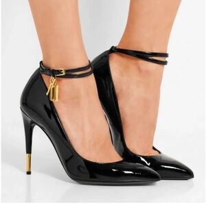 Tom Ford Patent Leather Padlock Pumps 37